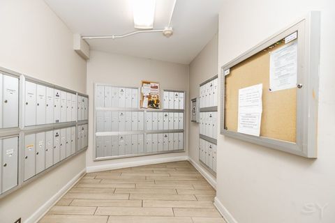 Tiny photo for 2000 Saint Regis Drive #6C, Lombard, IL 60148 (MLS # 12511920)