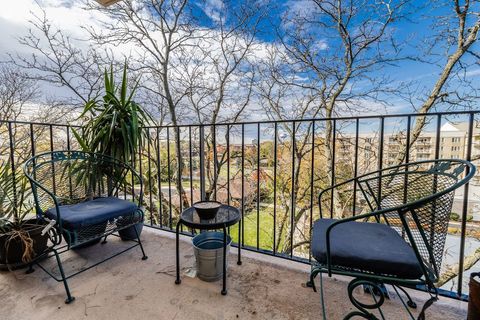 Tiny photo for 2000 Saint Regis Drive #6C, Lombard, IL 60148 (MLS # 12511920)