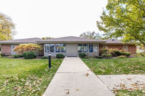 Tiny photo for 2000 Saint Regis Drive #6C, Lombard, IL 60148 (MLS # 12511920)