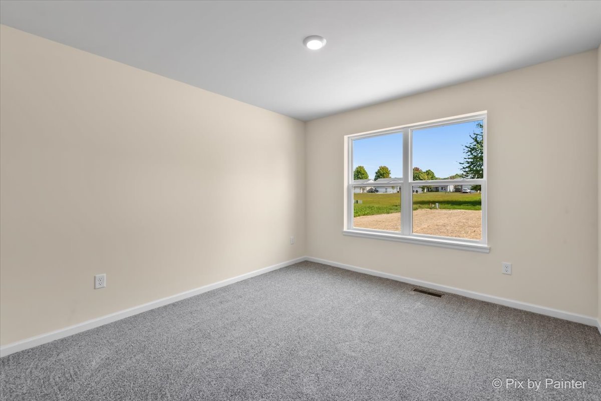 Harvard, Illinois 60033, United States, 3 Bedrooms Bedrooms, ,2 BathroomsBathrooms,Residential,Active,195729