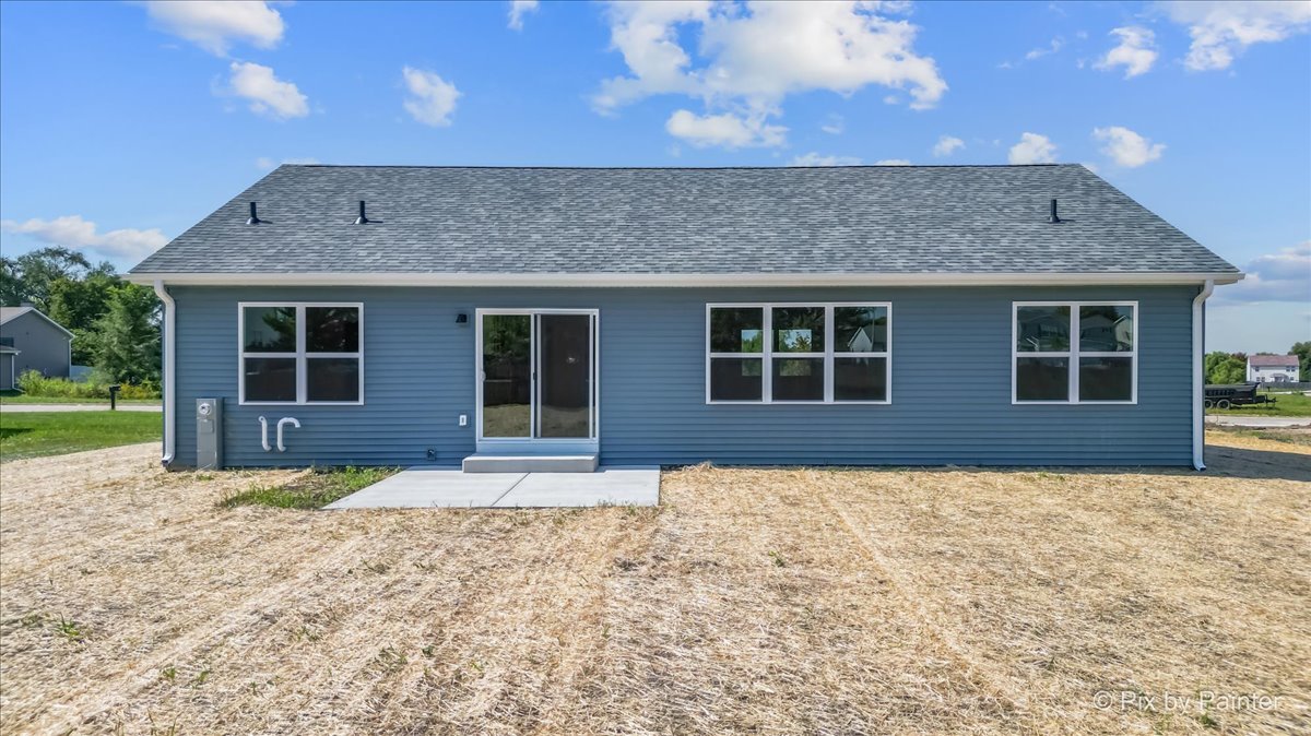 Harvard, Illinois 60033, United States, 3 Bedrooms Bedrooms, ,2 BathroomsBathrooms,Residential,Active,195729