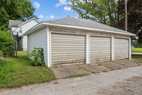Tiny photo for 1504 Pershing Avenue, Davenport, IA 52803 (MLS # 12743484)