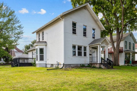 Tiny photo for 1504 Pershing Avenue, Davenport, IA 52803 (MLS # 12743484)