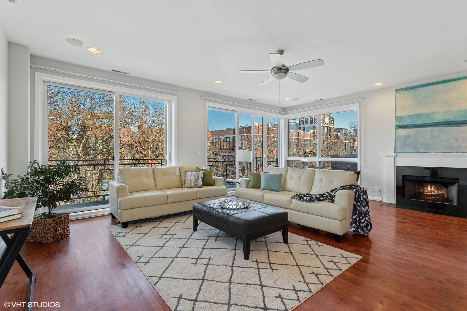 2315 W WABANSIA Avenue 3NE