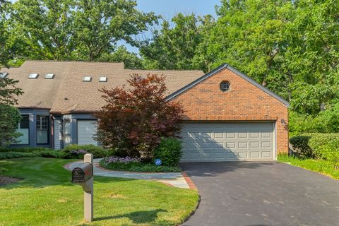 Photo of 45 Warrington Drive, Lake Bluff, IL 60044 (MLS # 12612198)