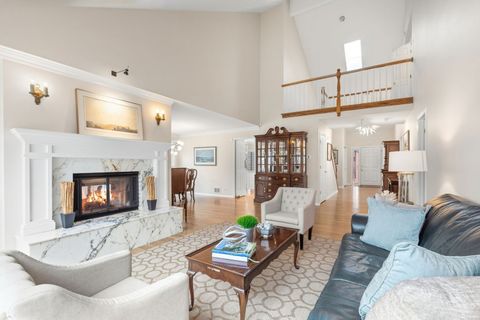 Tiny photo for 45 Warrington Drive, Lake Bluff, IL 60044 (MLS # 12612198)