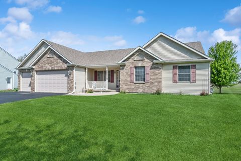 Photo of 1305 W Northwind Drive, Sandwich, IL 60548 (MLS # 12629606)