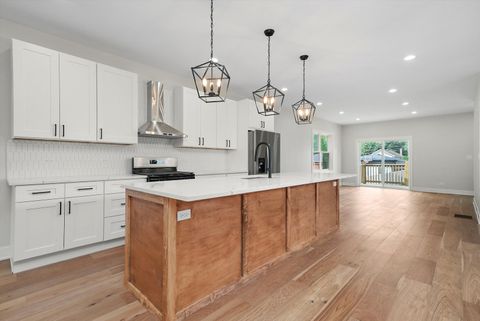 Tiny photo for 2224 N Nordica Avenue, Chicago, IL 60707 (MLS # 12487112)