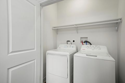 Tiny photo for 2224 N Nordica Avenue, Chicago, IL 60707 (MLS # 12487112)