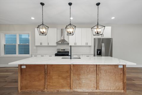 Tiny photo for 2224 N Nordica Avenue, Chicago, IL 60707 (MLS # 12487112)