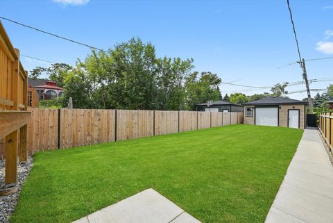 Tiny photo for 2224 N Nordica Avenue, Chicago, IL 60707 (MLS # 12487112)
