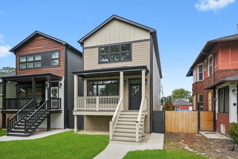 Tiny photo for 2224 N Nordica Avenue, Chicago, IL 60707 (MLS # 12487112)