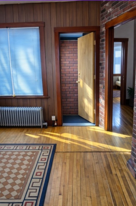 2724 N Melvina Avenue