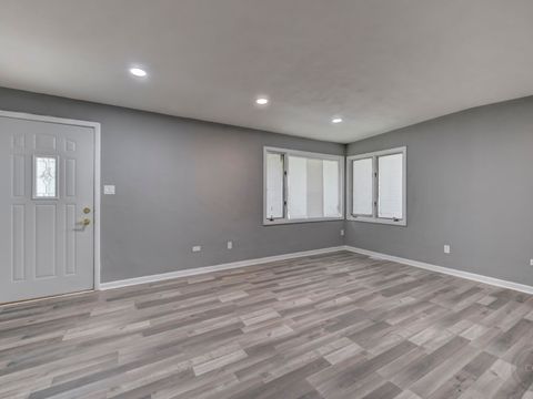 Tiny photo for 23126 W Oak Street, Plainfield, IL 60544 (MLS # 12597576)