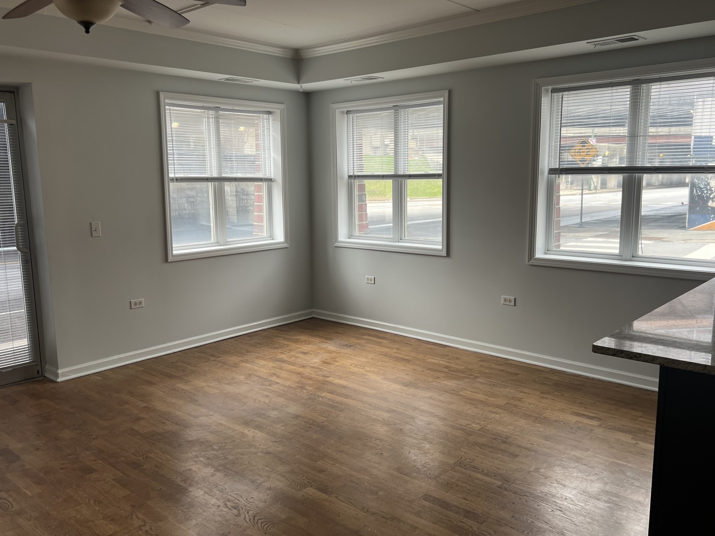 2622 W Diversey Avenue 101