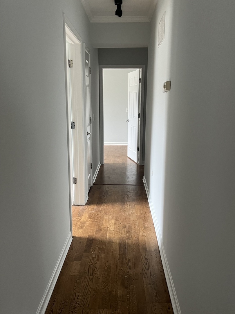 2622 W Diversey Avenue 101