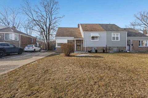 Photo of 9748 S Merrion Avenue, Chicago, IL 60617 (MLS # 12541018)