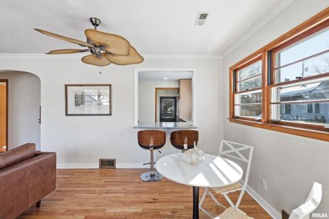 Tiny photo for 71 CRESTWOOD Terrace, Davenport, IA 52803 (MLS # QC4270104)