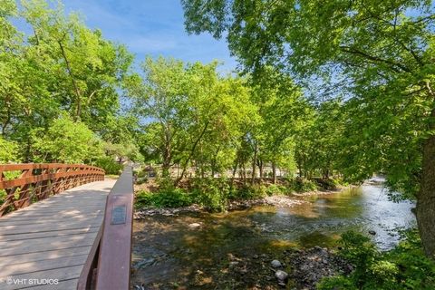 Tiny photo for 511 Aurora Avenue #507, Naperville, IL 60540 (MLS # 12615496)