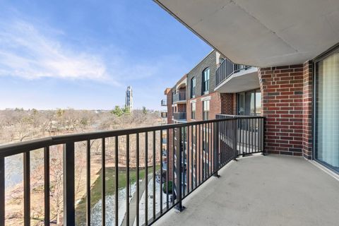 Tiny photo for 511 Aurora Avenue #507, Naperville, IL 60540 (MLS # 12615496)