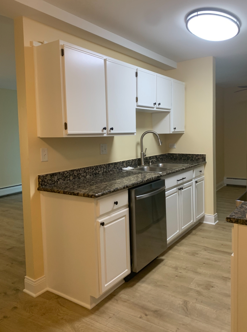 1813 Hemlock Place 107