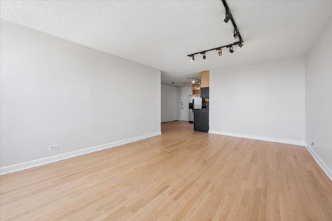Tiny photo for 720 W Gordon Terrace #18N, Chicago, IL 60613 (MLS # 12693606)