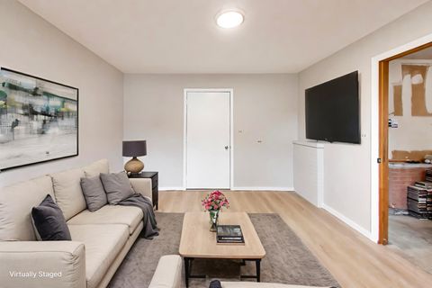 Tiny photo for 260 Mohave Street, Hoffman Estates, IL 60169 (MLS # 12582955)