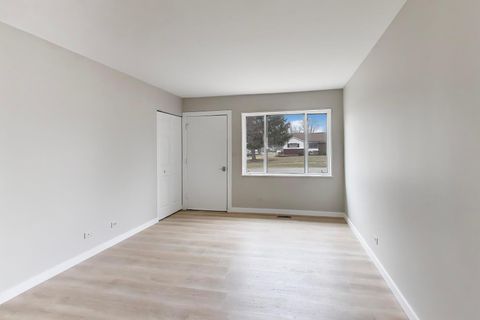 Tiny photo for 260 Mohave Street, Hoffman Estates, IL 60169 (MLS # 12582955)