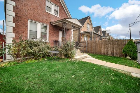 Tiny photo for 924 N PULASKI Avenue, Chicago, IL 60651 (MLS # 12563724)