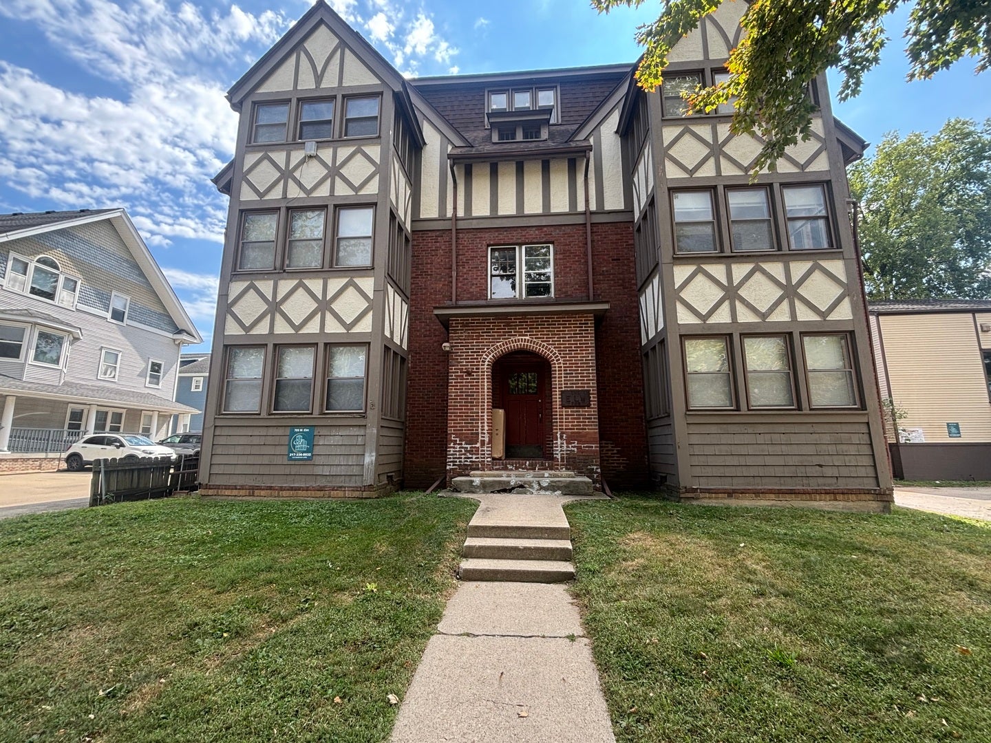 705 W Elm Street
