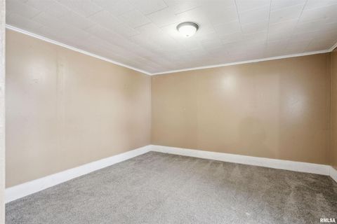 Tiny photo for 707 W PLATT Street, Maquoketa, IA 52060 (MLS # QC4269938)