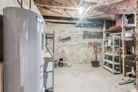 Tiny photo for 707 W PLATT Street, Maquoketa, IA 52060 (MLS # QC4269938)