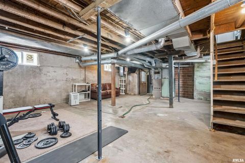 Tiny photo for 707 W PLATT Street, Maquoketa, IA 52060 (MLS # QC4269938)