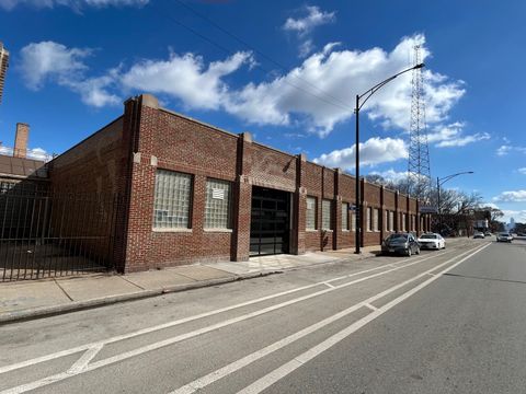 3455 N Elston Avenue C Chicago IL 60618