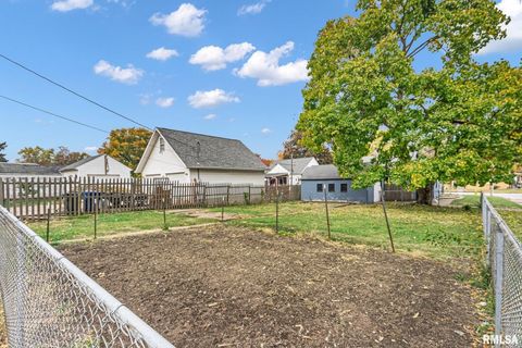 Tiny photo for 235 W 32ND Street, Davenport, IA 52803 (MLS # QC4257728)