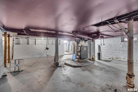 Tiny photo for 235 W 32ND Street, Davenport, IA 52803 (MLS # QC4257728)