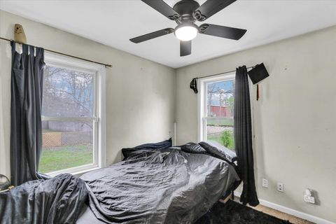 Tiny photo for 404 W Maple Street, Champaign, IL 61820 (MLS # 12616686)