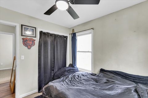 Tiny photo for 404 W Maple Street, Champaign, IL 61820 (MLS # 12616686)