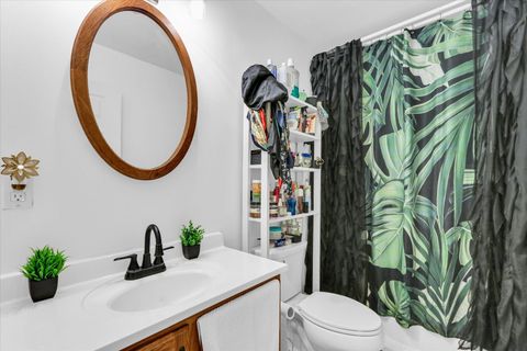 Tiny photo for 404 W Maple Street, Champaign, IL 61820 (MLS # 12616686)