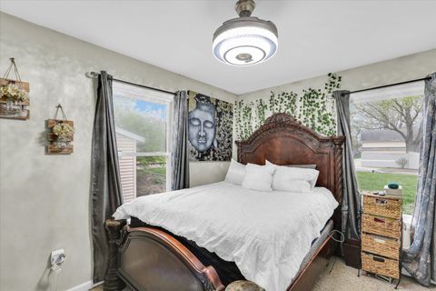 Tiny photo for 404 W Maple Street, Champaign, IL 61820 (MLS # 12616686)