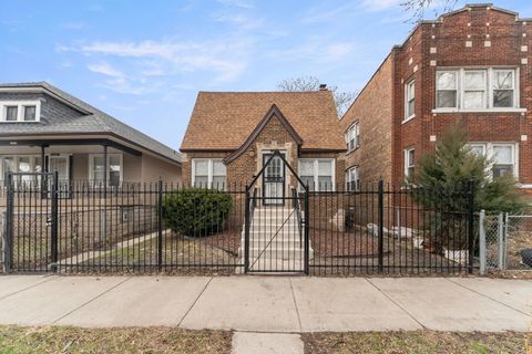 12044 S Perry Avenue Chicago IL 60628