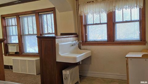 Tiny photo for 1620 18TH Avenue #26, Rock Island, IL 61201 (MLS # QC4270094)