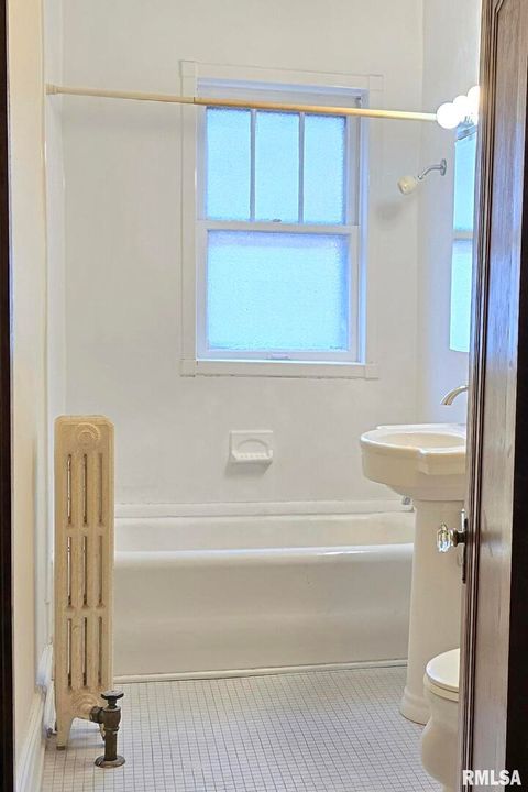 Tiny photo for 1620 18TH Avenue #26, Rock Island, IL 61201 (MLS # QC4270094)