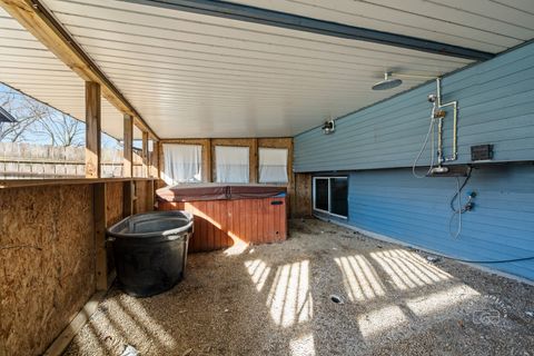 Tiny photo for 563 Hitchcock Avenue, Lisle, IL 60532 (MLS # 12587604)