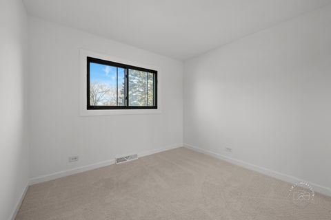 Tiny photo for 563 Hitchcock Avenue, Lisle, IL 60532 (MLS # 12587604)