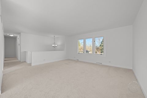 Tiny photo for 563 Hitchcock Avenue, Lisle, IL 60532 (MLS # 12587604)