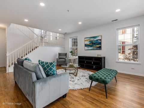 Tiny photo for 121 Commons Court, Wheeling, IL 60090 (MLS # 12597609)