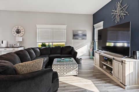 Tiny photo for 405 Shadow Wood Drive, Yorkville, IL 60560 (MLS # 12515319)