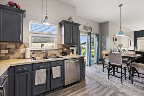 Tiny photo for 405 Shadow Wood Drive, Yorkville, IL 60560 (MLS # 12515319)