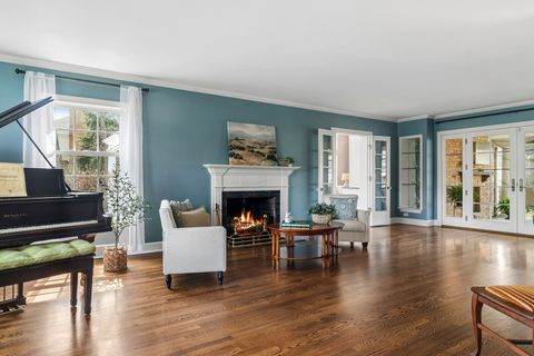 Tiny photo for 630 S Beverly Lane, Arlington Heights, IL 60005 (MLS # 12695545)